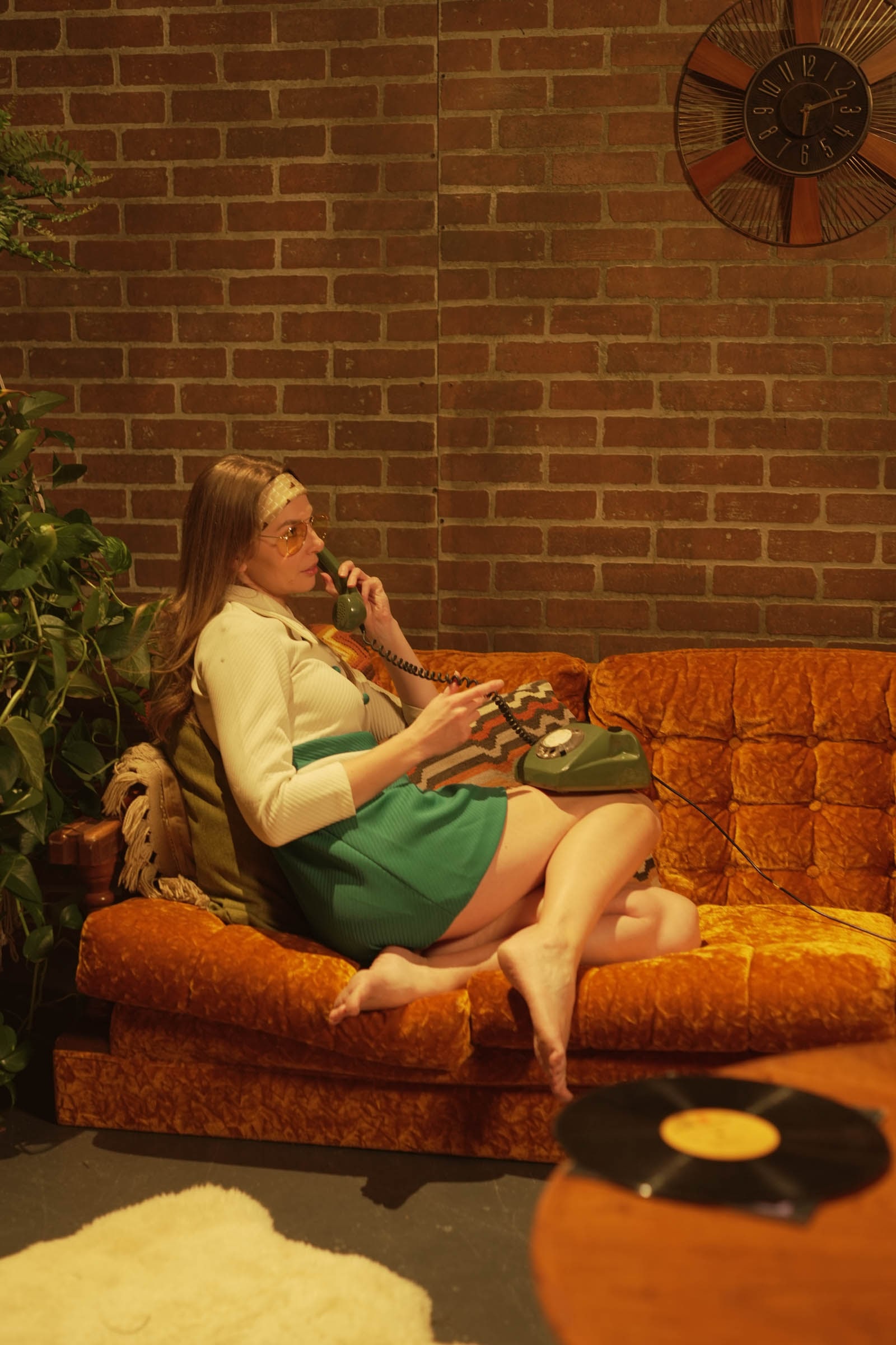 Angela in the 70s Lounge review image 10